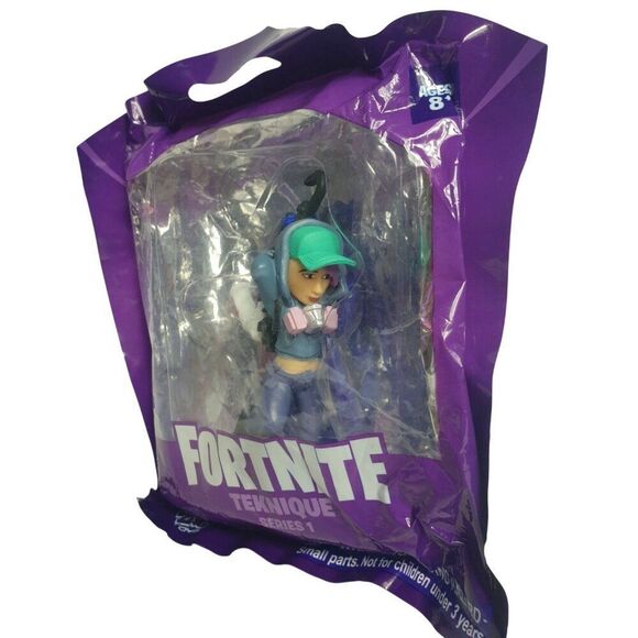 Fortnite Teknique 3"Action Figure Series 1 Backpack Clip Collectible Toy - Picture 2 of 5